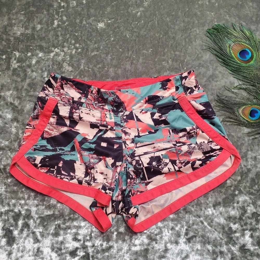 The North Facekick Up Dust Shorts Size: Xs